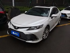 2022 Toyota Camry 2.0GVP Advanced, белый — фото 1