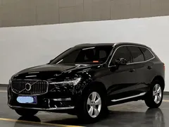 2022 Volvo XC60 4WD Sport, чёрный — фото 1