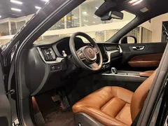 2022 Volvo XC60 4WD Sport, чёрный — фото 7