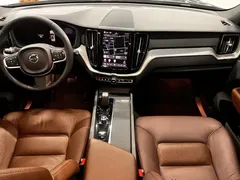 2022 Volvo XC60 4WD Sport, чёрный — фото 9