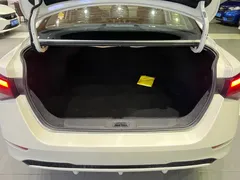 2022 Nissan Sylphy 1.6L XL CVT, белый — фото 23