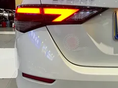 2022 Nissan Sylphy 1.6L XL CVT, белый — фото 24