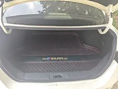 2021 Nissan Sylphy 1.6L XL CVT, белый — фото 15