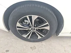 2021 Nissan Sylphy 1.6L XL CVT, белый — фото 25