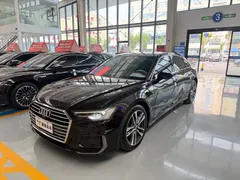 2021 Audi A6L 40 TFSI, чёрный — фото 1