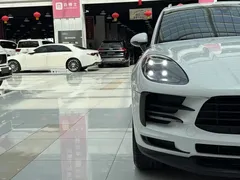 2020 Porsche Macan 2.0T, белый — фото 4