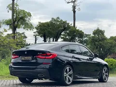 2021 BMW 6 Series GT 630i M Sport Package, чёрный — фото 6