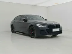 2022 BMW 5 Series 5 530Li M, чёрный — фото 2