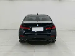 2022 BMW 5 Series 5 530Li M, чёрный — фото 5