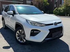 2022 Toyota Wildlander 2.0L CVT 2WD Luxury, белый — фото 3