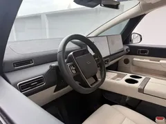 2025 Li Auto MEGA Home, белый — фото 9