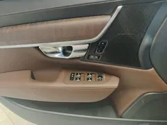 2022 Volvo S90, чёрный — фото 12