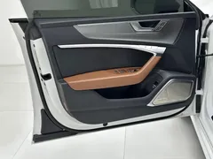 2022 Audi A7 45 TFSI, белый — фото 10