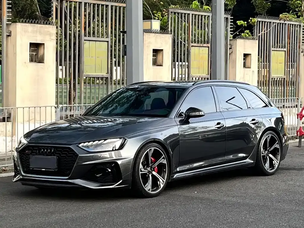 2022 Audi RS 4 RS4 Avant