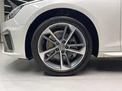 2020 Audi A4L 40 TFSI, белый — фото 15