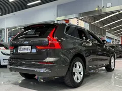 2022 Volvo XC60 4WD Zhiyi Luxury, чёрный — фото 9
