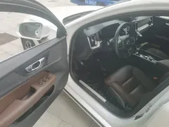 2023 Volvo S60 B4 Luxury, белый — фото 16