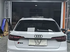 2021 Audi RS 4 Avant Black Edition, чёрный — фото 3