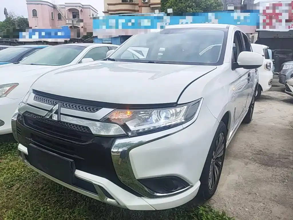 2021 Mitsubishi Outlander 2.0L 2WD 5