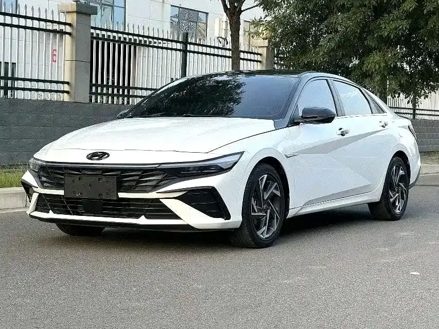 2023 Hyundai Elantra 1.5L CVT GLX Elite