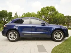 2023 Porsche Macan 2.0T, синий — фото 18