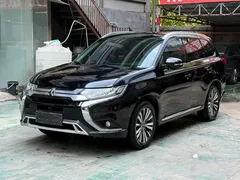 2021 Mitsubishi Outlander 2.0L 2WD 7, чёрный — фото 1