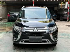 2021 Mitsubishi Outlander 2.0L 2WD 7, чёрный — фото 3