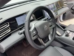 2025 BYD Qin L 80KM, белый — фото 8