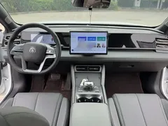 2025 BYD Qin L 80KM, белый — фото 11