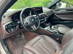 2021 BMW 5 Series 525Li M, белый — фото 4