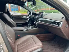 2021 BMW 5 Series 525Li M, белый — фото 7