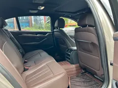 2021 BMW 5 Series 525Li M, белый — фото 8