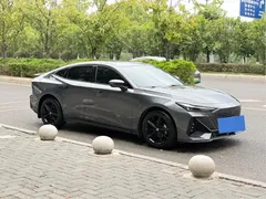 2023 Changan UNI-V 1.5T — фото 1