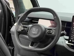 2024 Zeekr 009 6-Seat Executive 4WD 108kWh, чёрный — фото 13