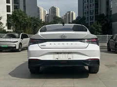 2022 Hyundai Elantra 1.5L CVT GLX Elite, белый — фото 11
