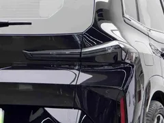 2023 BMW XM, чёрный — фото 6