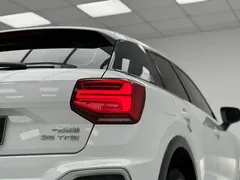 2022 Audi Q2L 35 TFSI, белый — фото 13