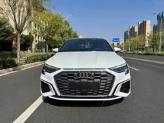 2023 Audi A3 Sportback 35 TFSI, белый — фото 2