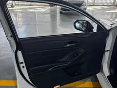 2021 Toyota Avalon 2.5L Luxury, белый — фото 7