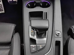 2020 Audi A4L 40 TFSI Luxury Dynamic, белый — фото 13