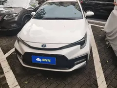 2022 Toyota Levin Hybrid 1.8H E-CVT Sport, белый — фото 2