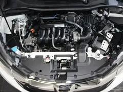 2022 Honda Vezel 1.5L CVT, белый — фото 14
