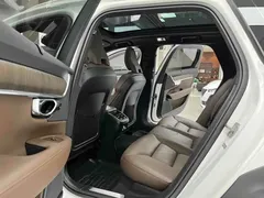 2021 Volvo V90 Cross Country B5 AWD, белый — фото 10