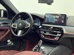 2021 BMW 5 Series 5 535Le M, чёрный — фото 10