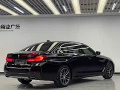 2021 BMW 5 Series 5 535Le M, чёрный — фото 18