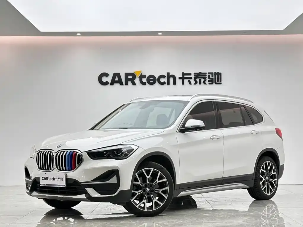 2022 BMW X1