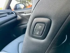 2021 Toyota Camry Hybrid 2.5HGVP Advanced, белый — фото 17