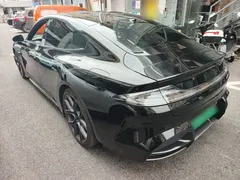 2025 Xiaomi SU7 Ultra Ultra, чёрный — фото 5