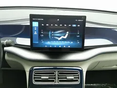 2021 BYD Qin PLUS EV 500KM Luxury, белый — фото 12