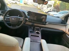 2023 Toyota Granvia 2.5L Hybrid PLUS, белый — фото 8